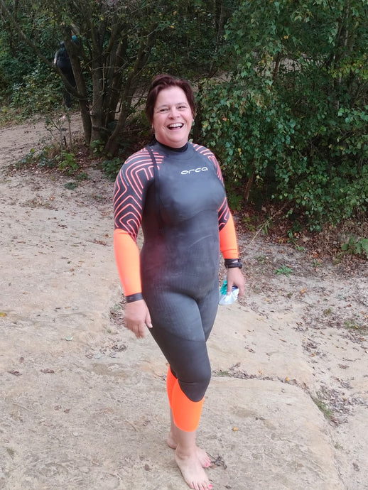 “Skins” swimmer goes rogue in an Orca Zeal Hi-Vis Openwater Wetsuit