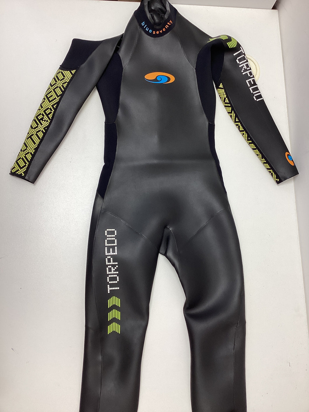 Pre Loved Blueseventy Torpedo Triathlon Kids Wetsuit M (Age 10) (750) - Grade