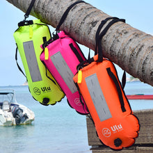 Load image into Gallery viewer, Ulu Guardian Dry Bag - Tri Wetsuit Hire