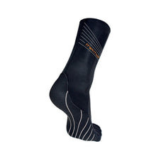 Load image into Gallery viewer, Blueseventy Thermal Swim Socks - DELIVERY END OF FEB - Tri Wetsuit Hire