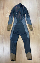 Load image into Gallery viewer, Pre Loved Zone 3 Thermal Aspire Mens Wetsuit S (665) - Grade B