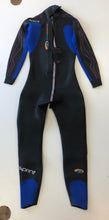Load image into Gallery viewer, Blueseventy Sprint Triathlon Wetsuit Womens EX HIRE (Small)